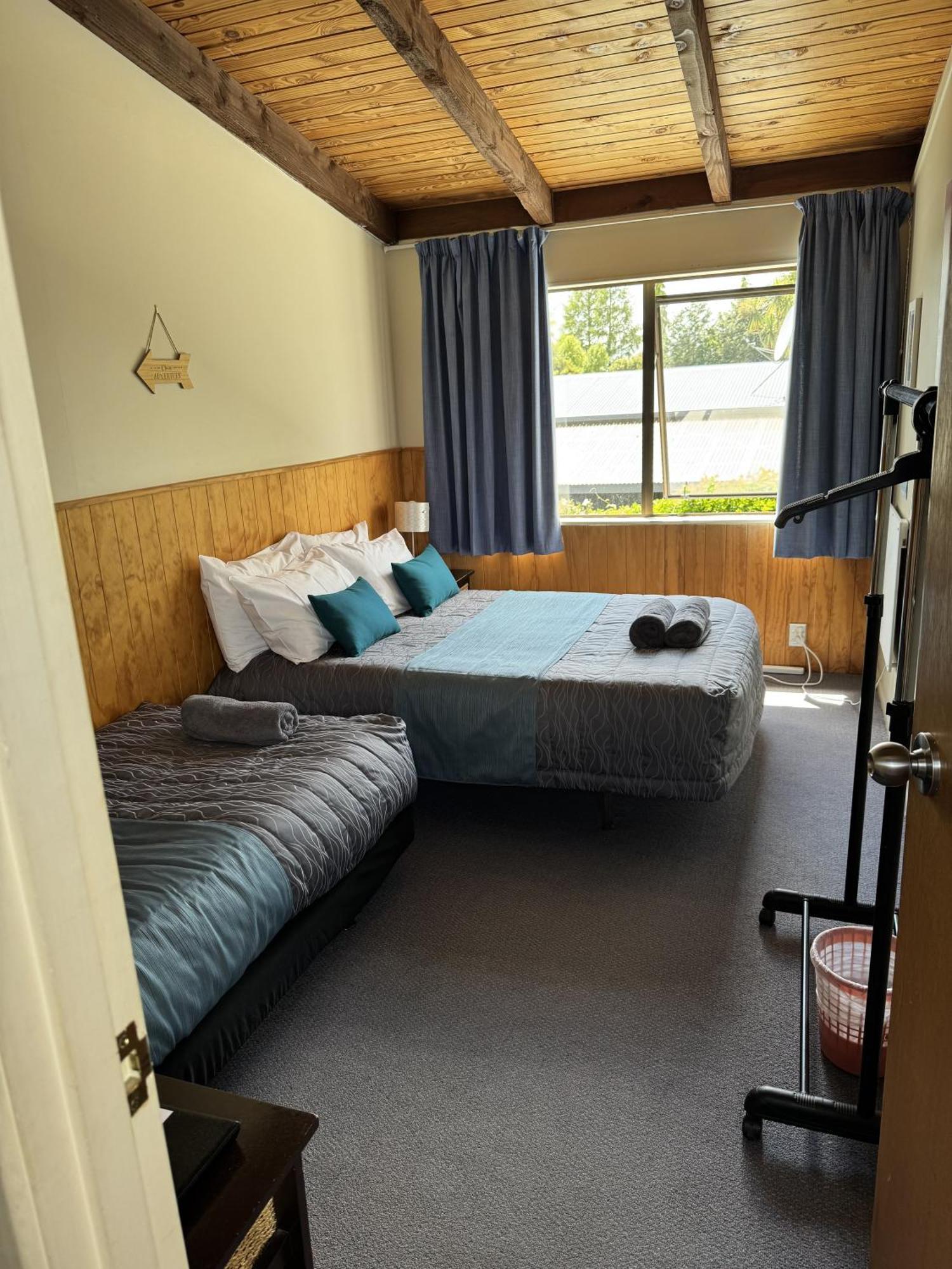 Adventure Lodge And Motels And Tongariro Crossing Track Transport National Park Εξωτερικό φωτογραφία